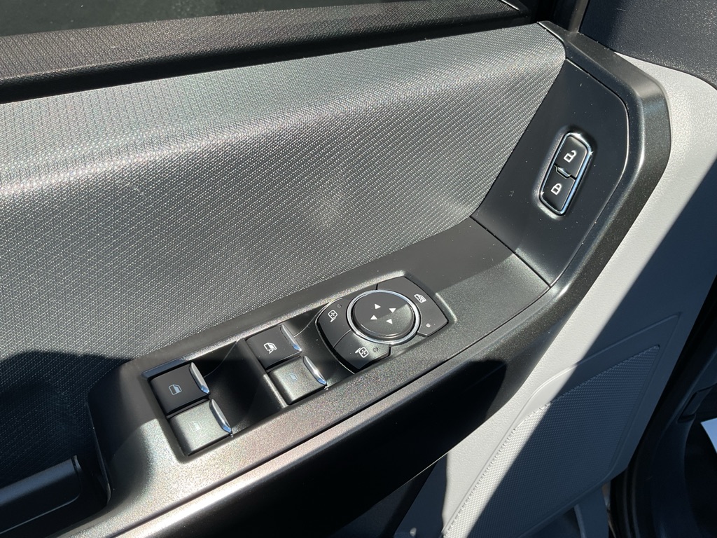 Photo 24 of this FORD F150