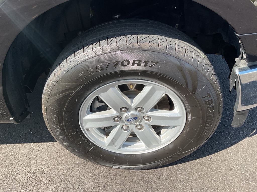 Photo 22 of this FORD F150