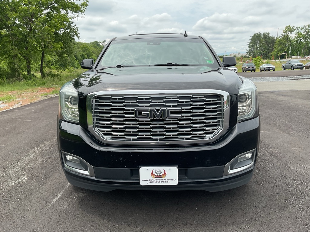 Photo 16 of this GMC YUKON