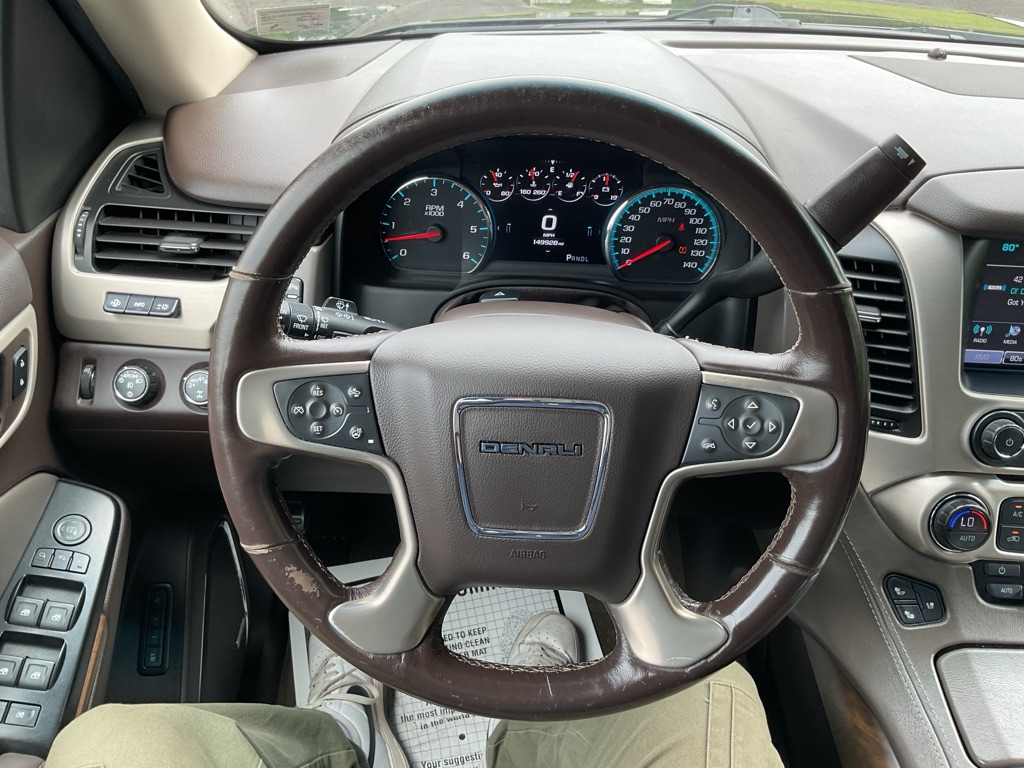 Photo 36 of this GMC YUKON