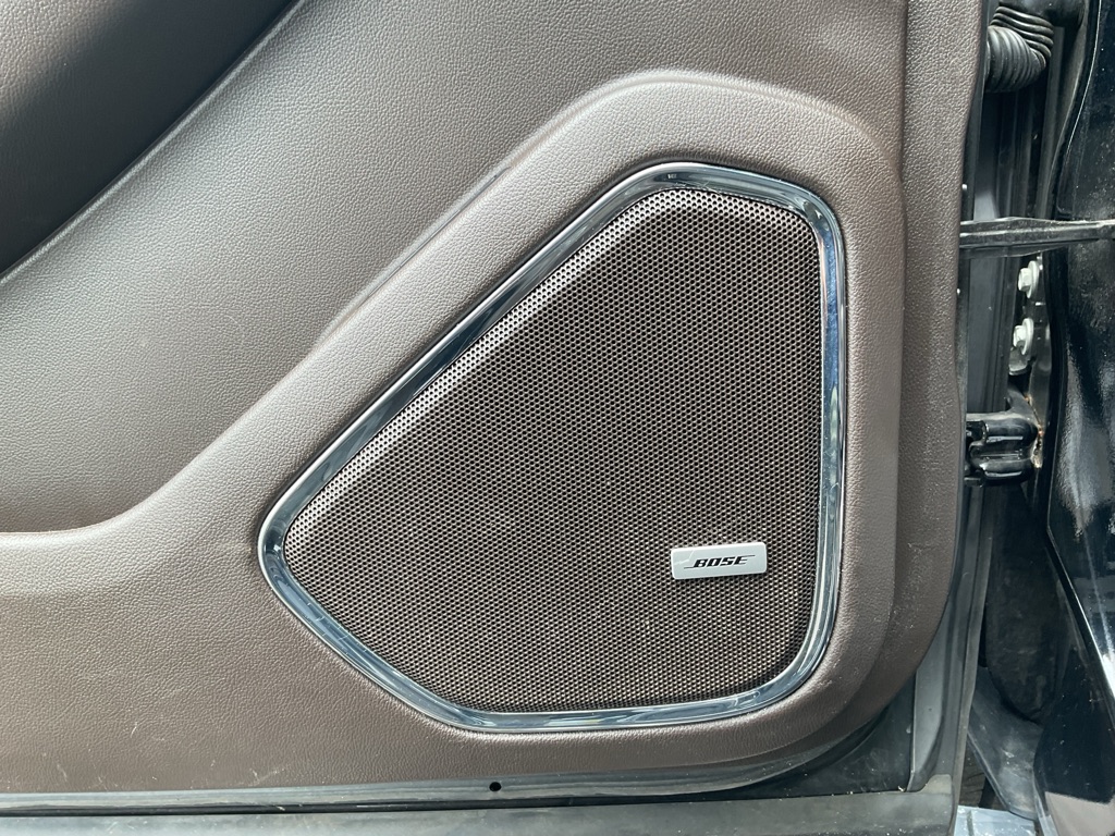 Photo 27 of this GMC YUKON