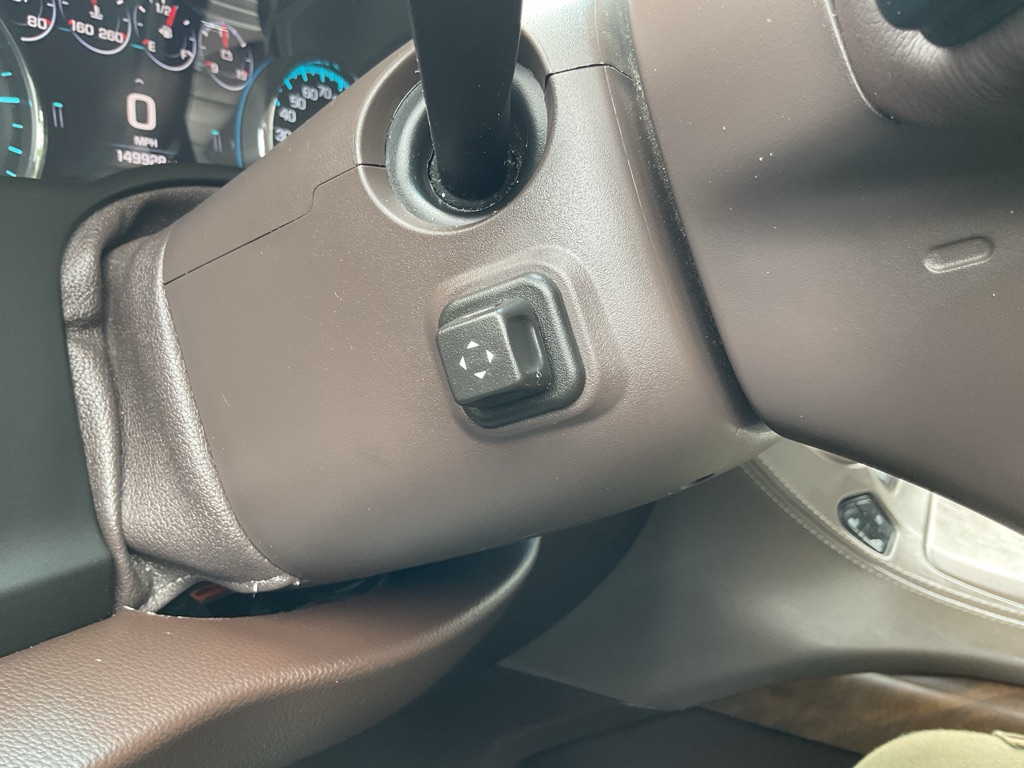 Photo 35 of this GMC YUKON