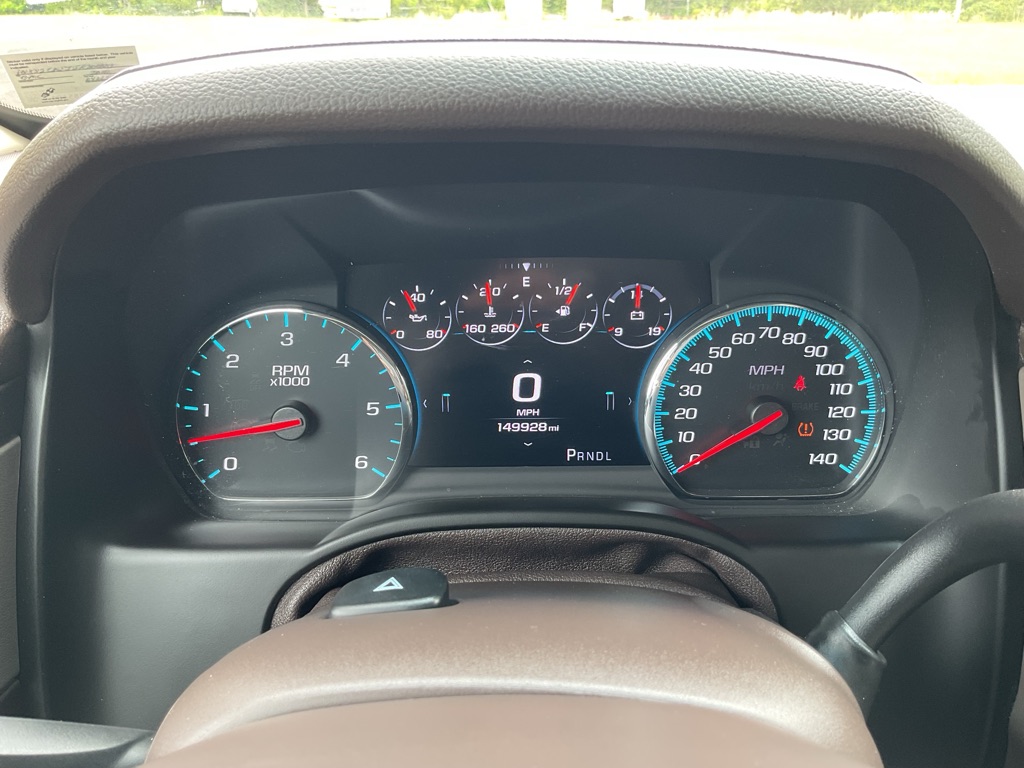 Photo 39 of this GMC YUKON