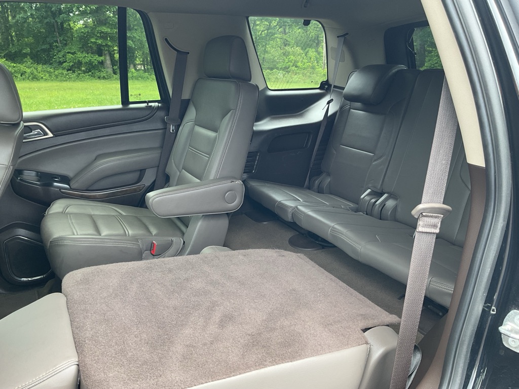 Photo 54 of this GMC YUKON