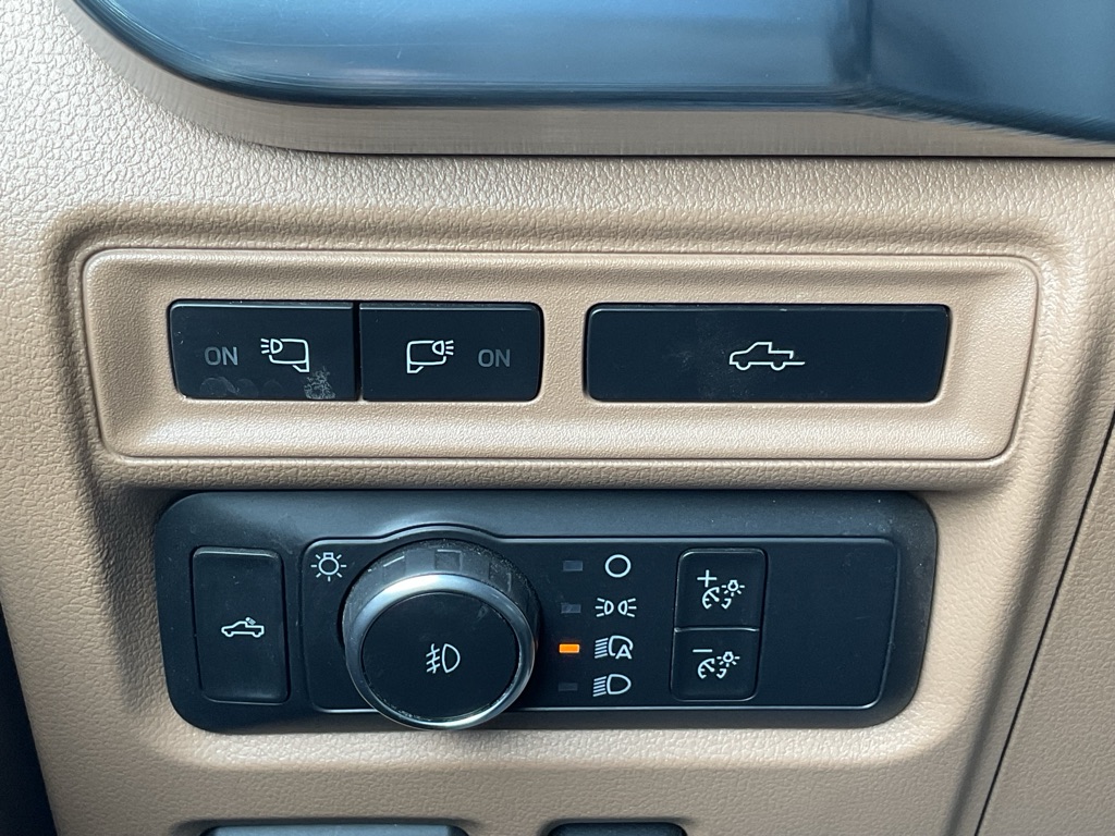 Photo 27 of this FORD F150