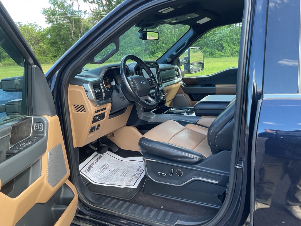 Photo 25 of this FORD F150
