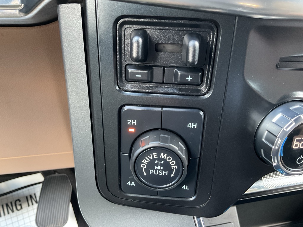 Photo 39 of this FORD F150