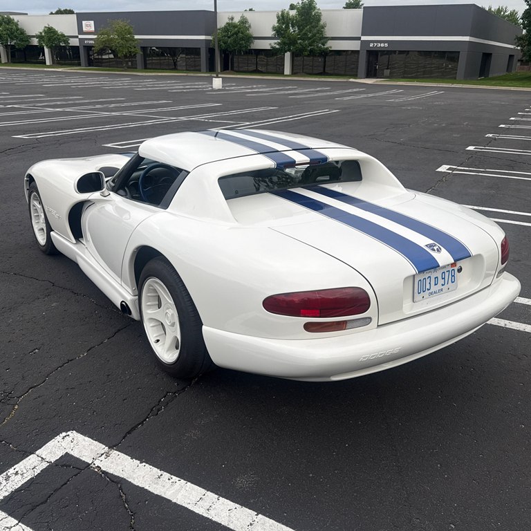 Photo 7 of this DODGE VIPER