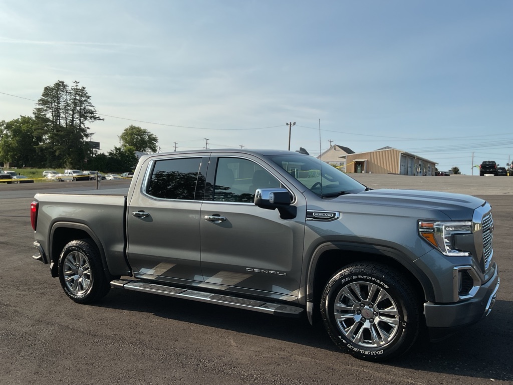 Photo 13 of this GMC SIERRA LIMITED