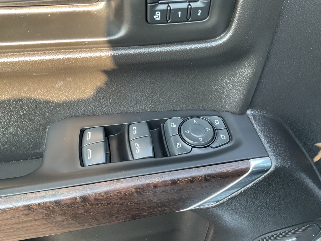 Photo 25 of this GMC SIERRA LIMITED