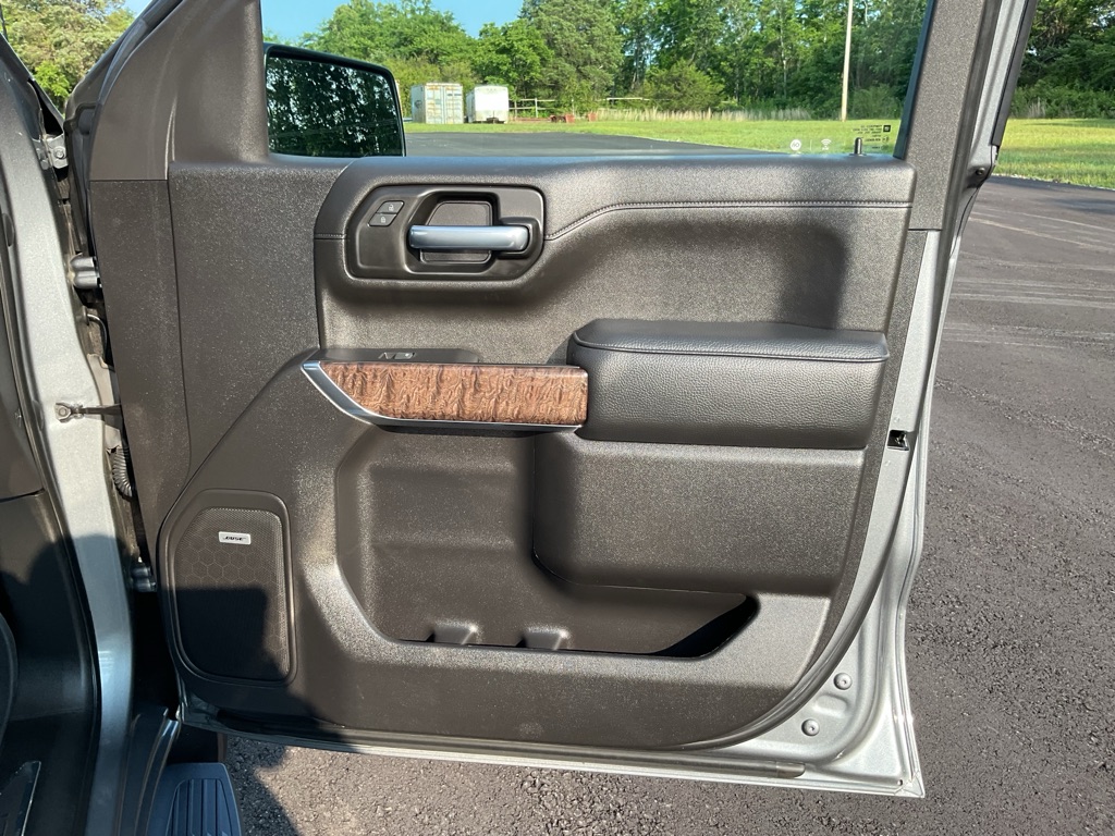 Photo 53 of this GMC SIERRA LIMITED
