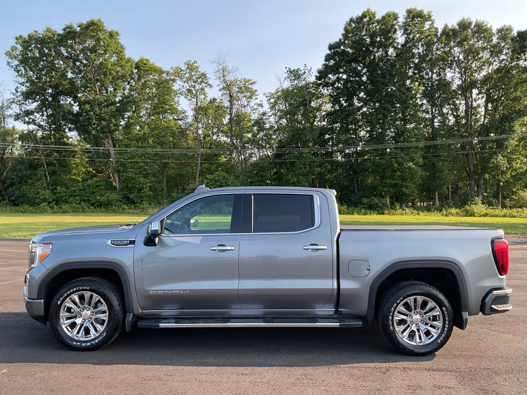 Photo 3 of this GMC SIERRA LIMITED