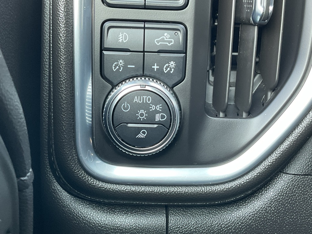 Photo 31 of this GMC SIERRA LIMITED