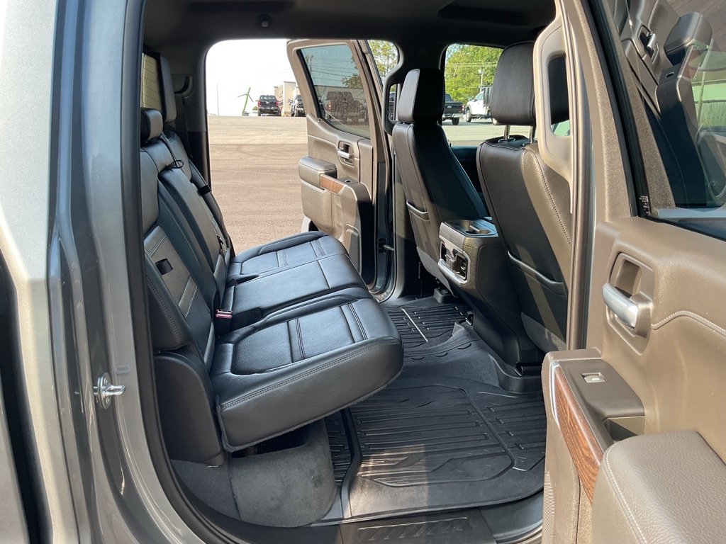 Photo 52 of this GMC SIERRA LIMITED