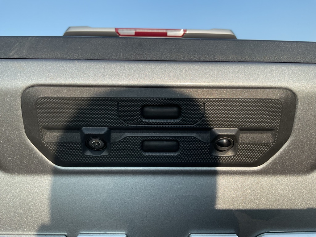 Photo 7 of this GMC SIERRA LIMITED