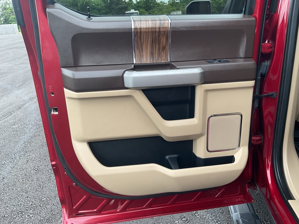 Photo 47 of this FORD F150