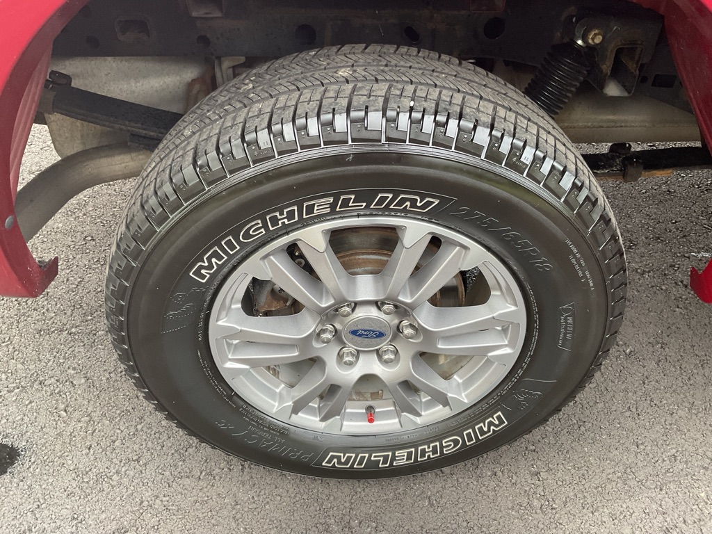 Photo 20 of this FORD F150
