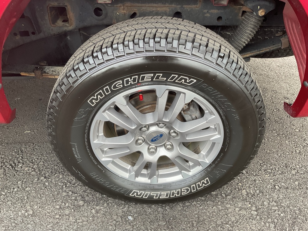 Photo 19 of this FORD F150