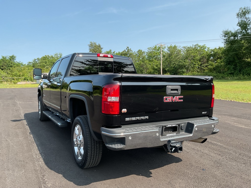 Photo 5 of this GMC SIERRA