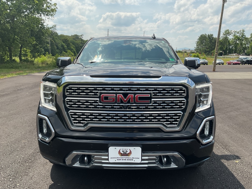 Photo 15 of this GMC SIERRA