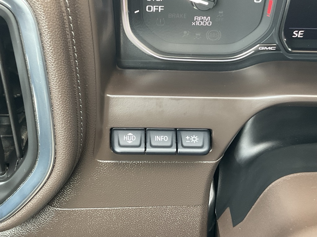 Photo 34 of this GMC SIERRA