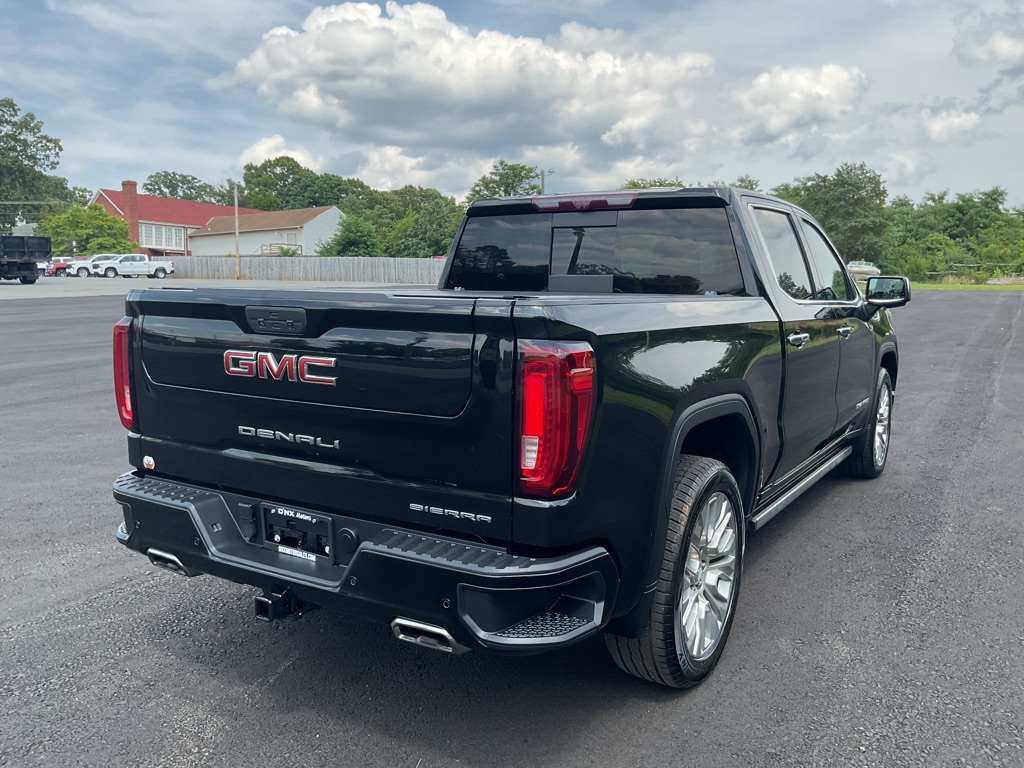Photo 10 of this GMC SIERRA