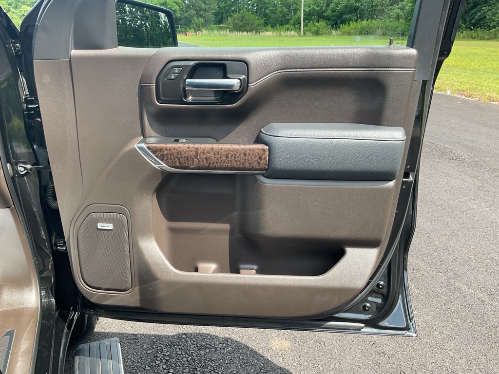 Photo 56 of this GMC SIERRA