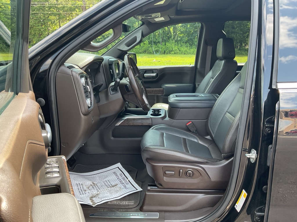 Photo 28 of this GMC SIERRA
