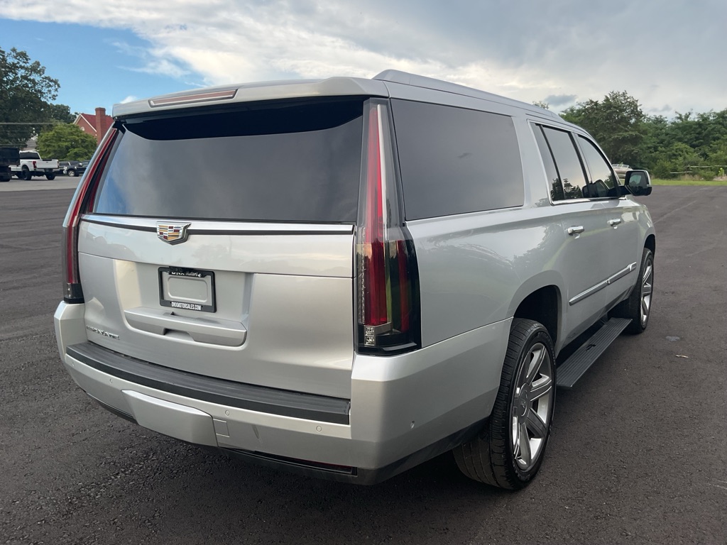 Photo 12 of this CADILLAC ESCALADE