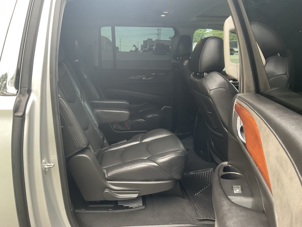 Photo 56 of this CADILLAC ESCALADE