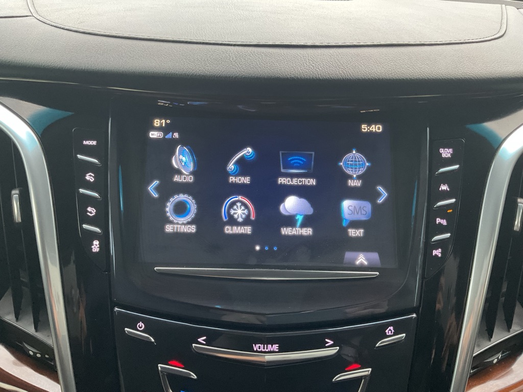 Photo 41 of this CADILLAC ESCALADE