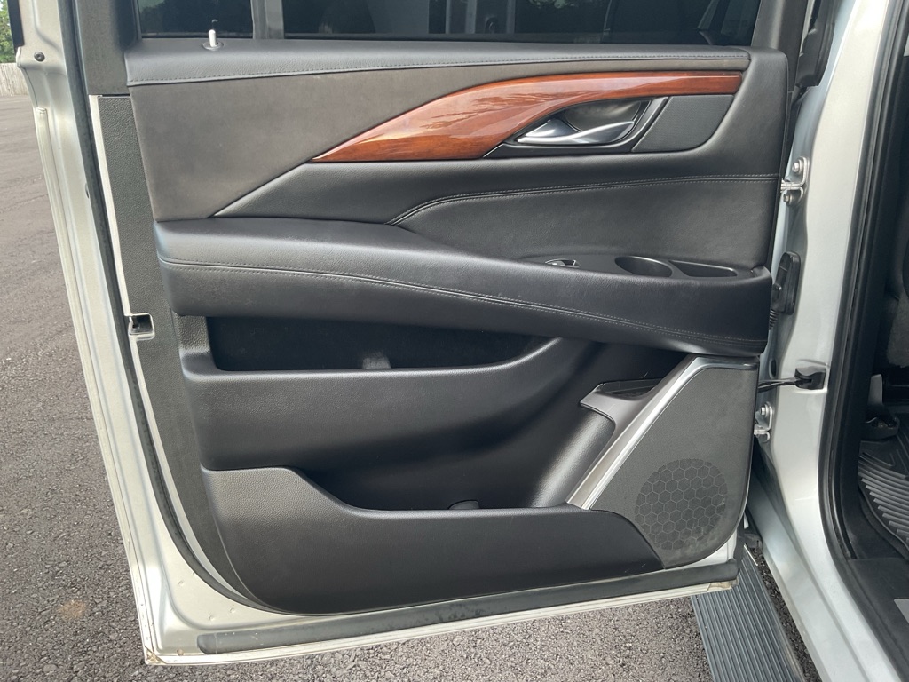 Photo 50 of this CADILLAC ESCALADE