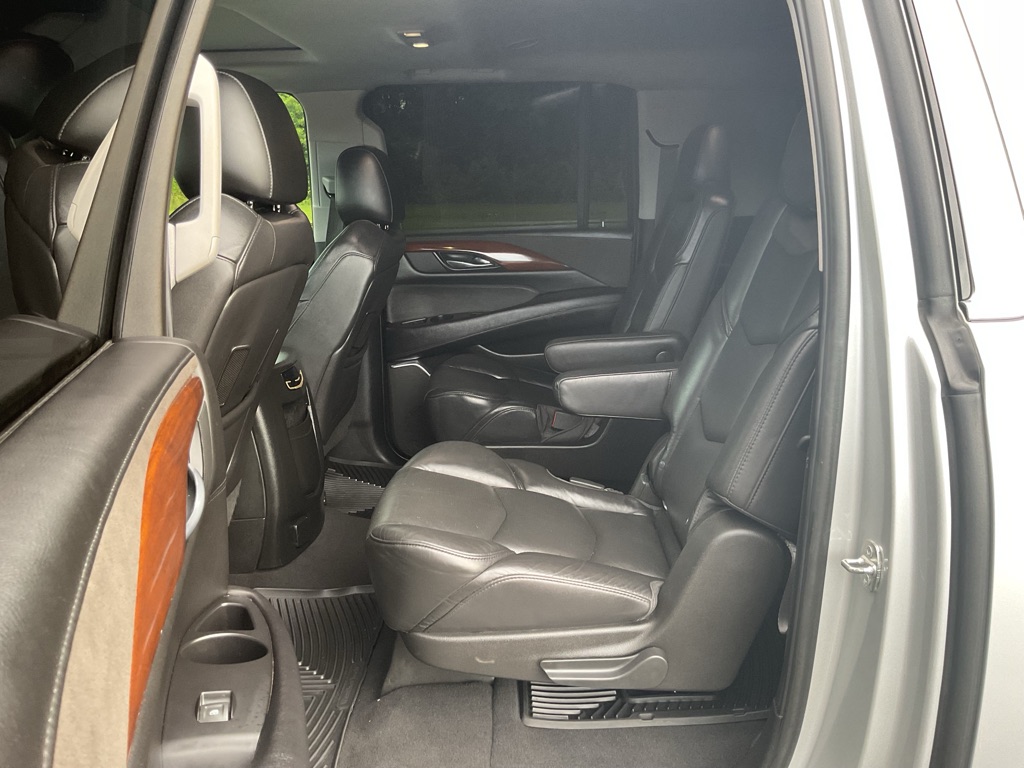 Photo 53 of this CADILLAC ESCALADE