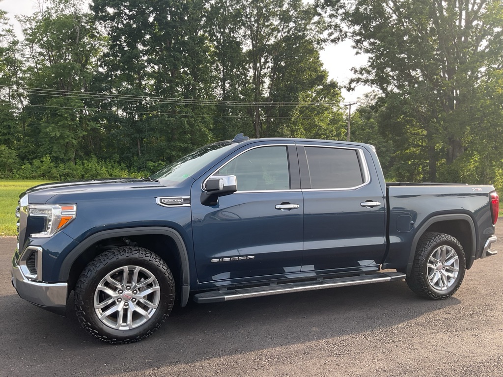 Photo 2 of this GMC SIERRA LIMITED