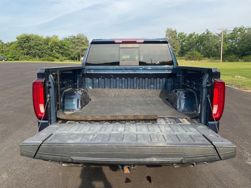 Photo 8 of this GMC SIERRA LIMITED