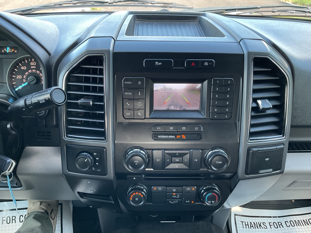 Photo 34 of this FORD F150