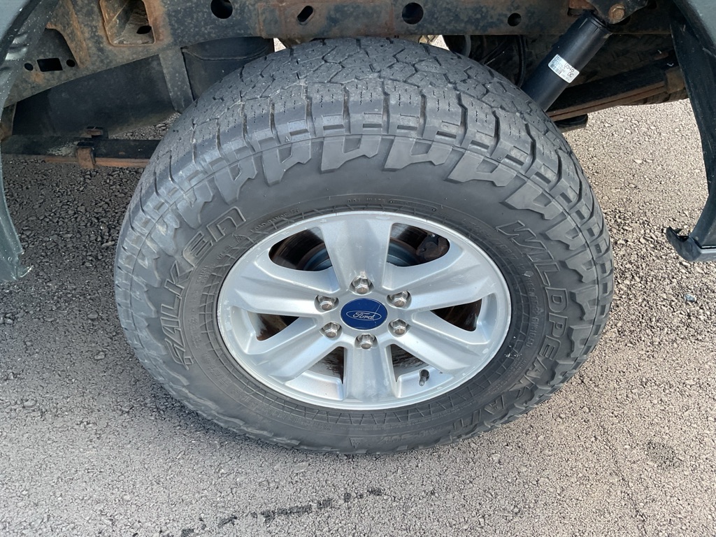 Photo 18 of this FORD F150