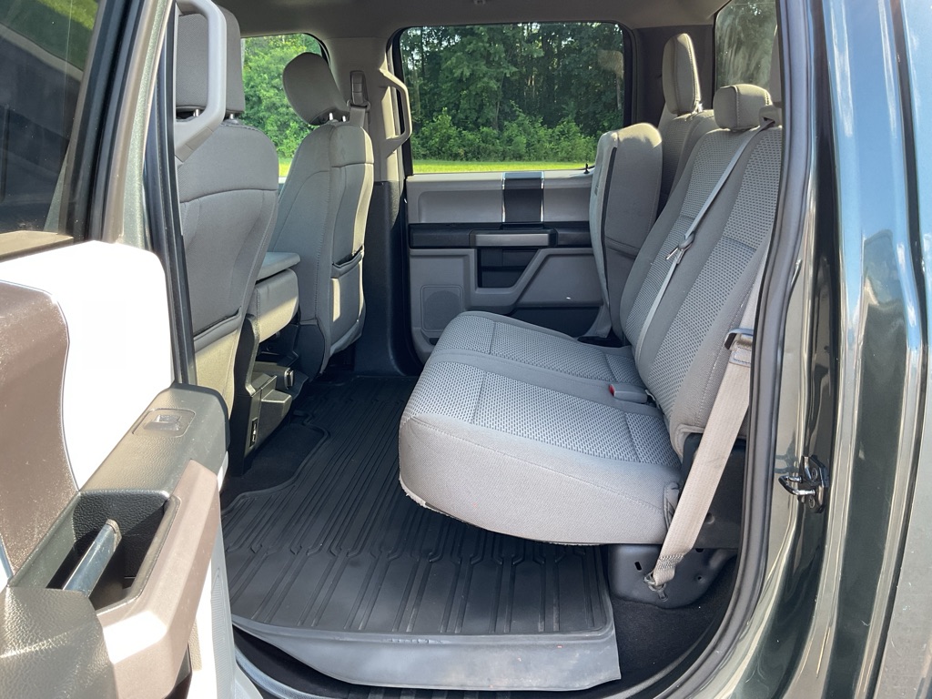 Photo 41 of this FORD F150
