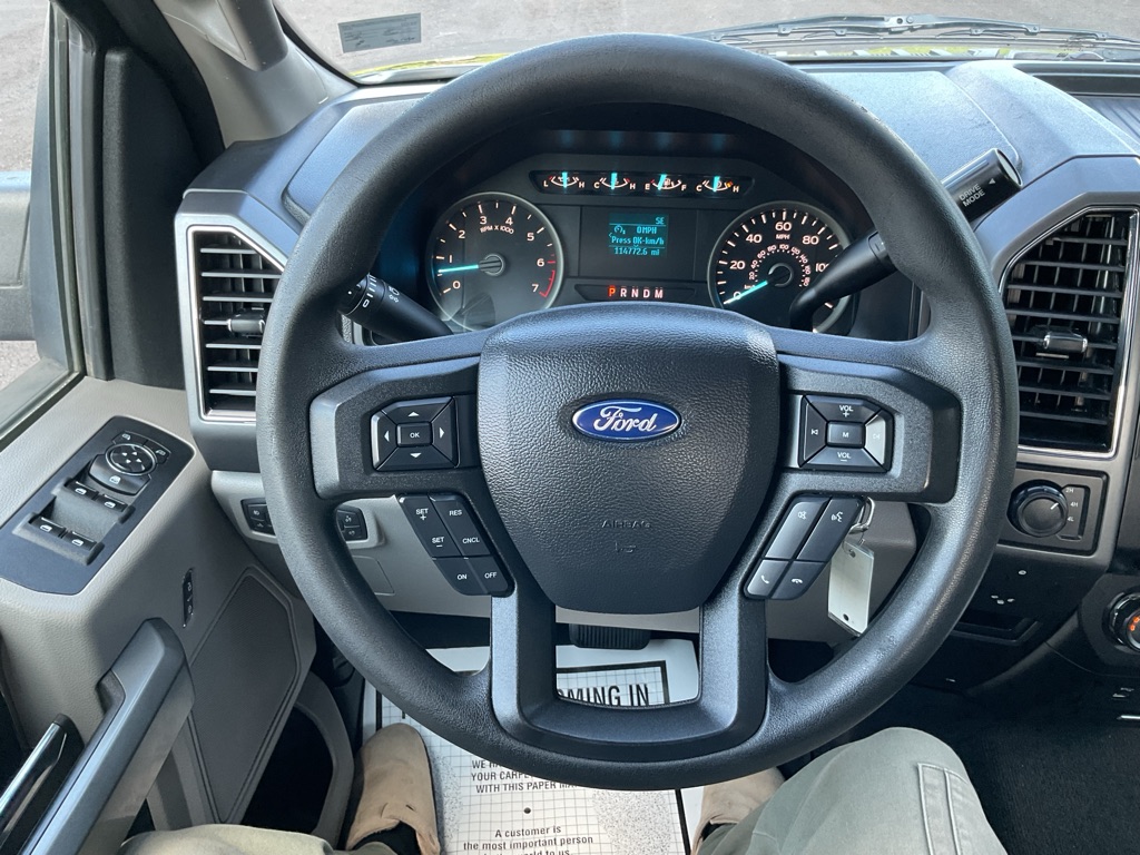 Photo 26 of this FORD F150