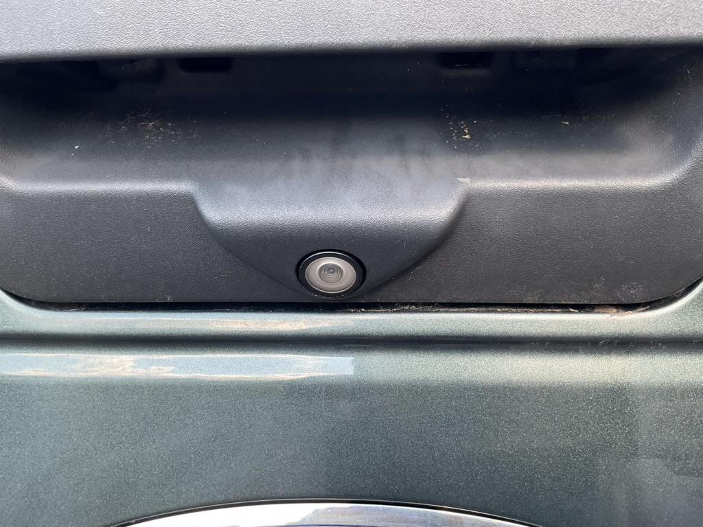 Photo 7 of this FORD F150