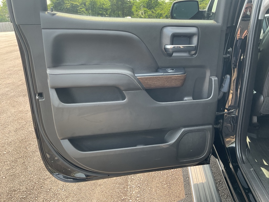 Photo 51 of this GMC SIERRA