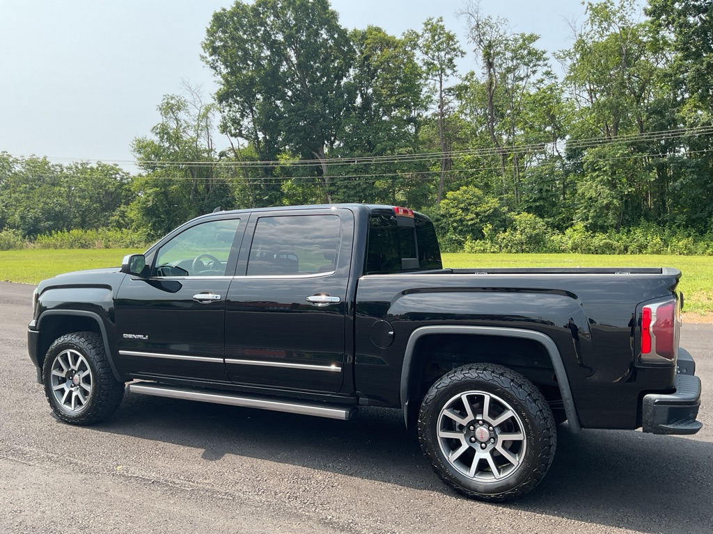 Photo 4 of this GMC SIERRA