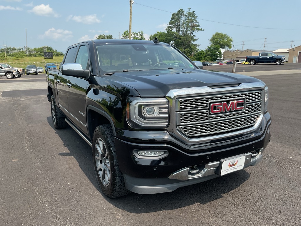 Photo 15 of this GMC SIERRA