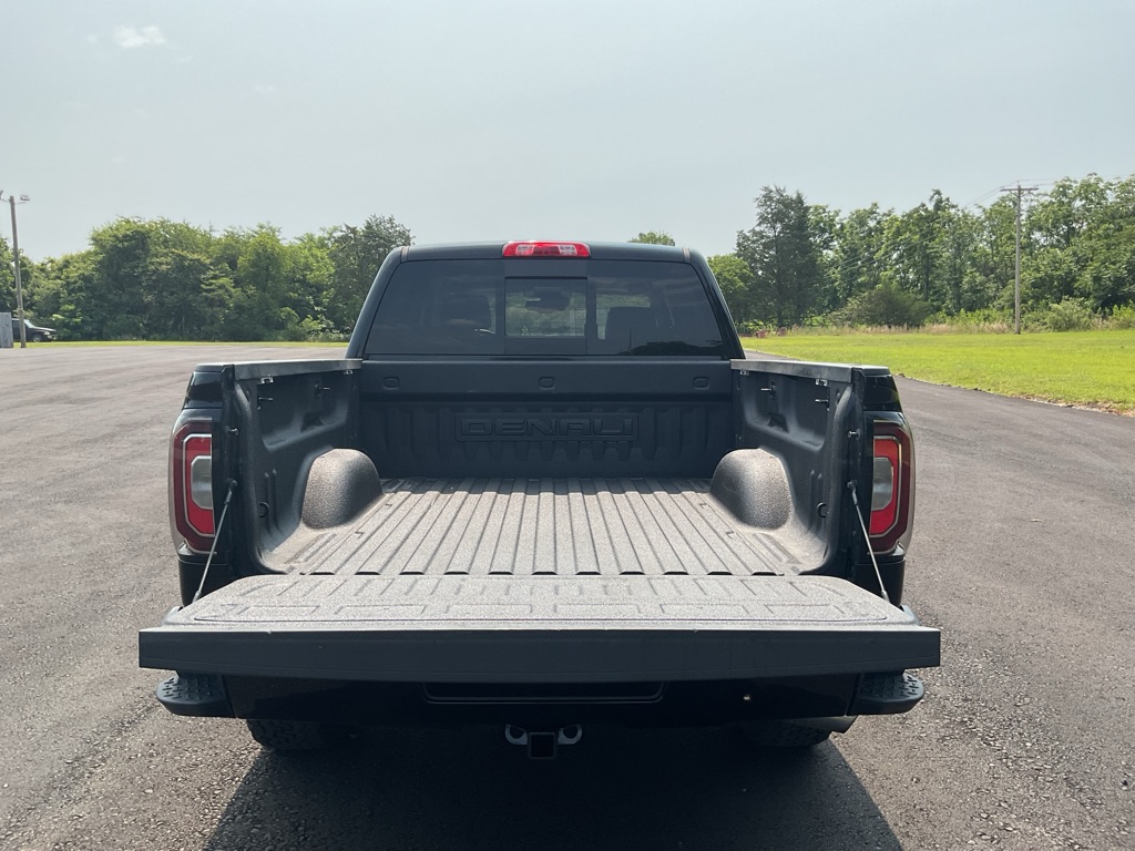 Photo 9 of this GMC SIERRA