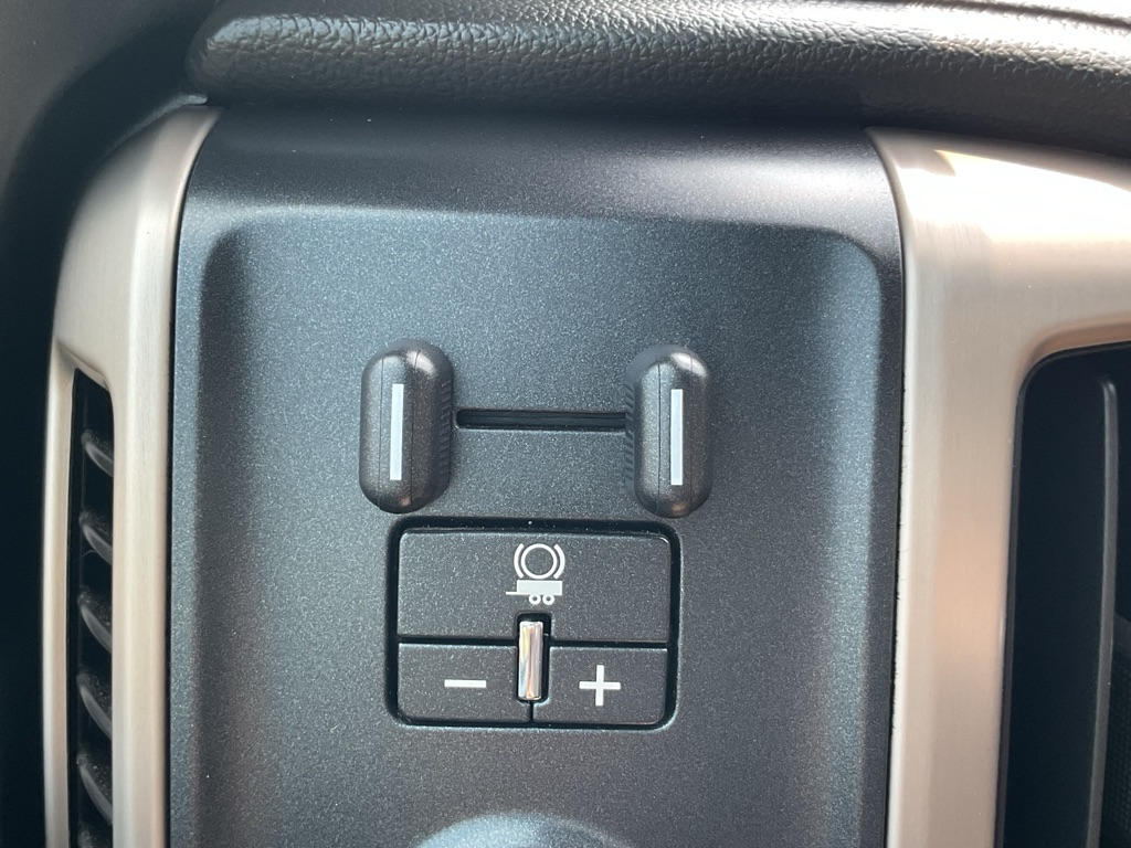 Photo 31 of this GMC SIERRA
