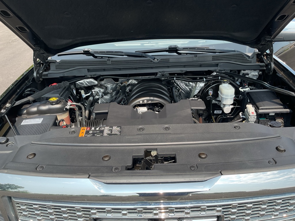Photo 17 of this GMC SIERRA