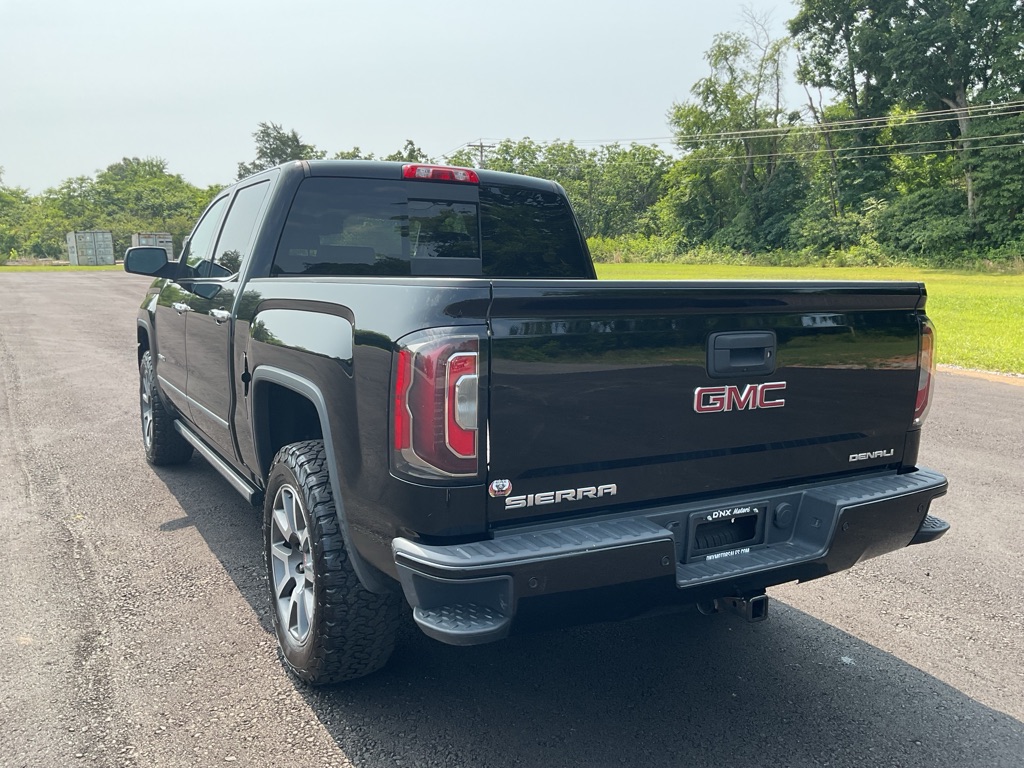 Photo 5 of this GMC SIERRA