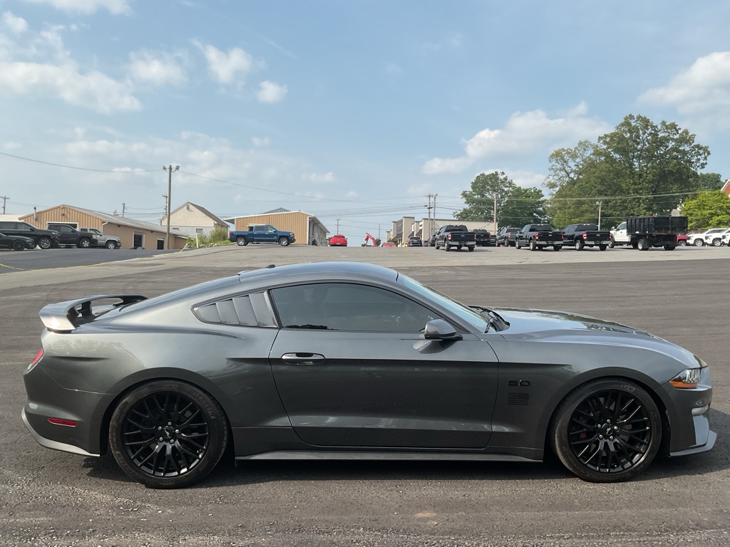 Photo 12 of this FORD MUSTANG