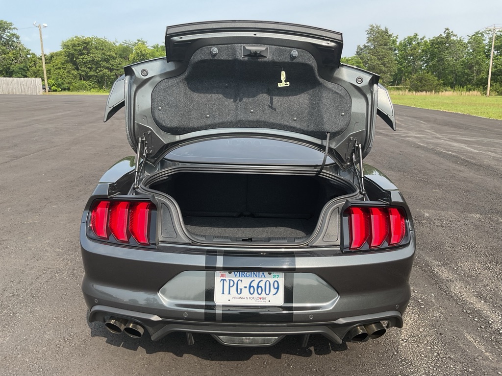 Photo 8 of this FORD MUSTANG