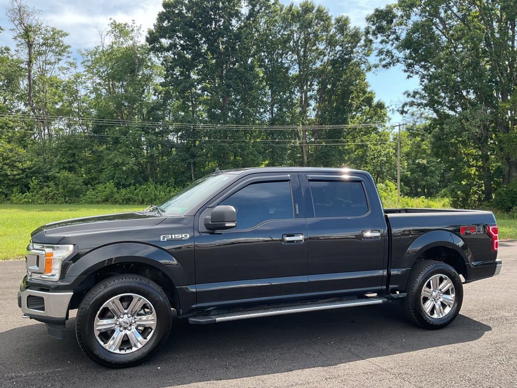 Photo 2 of this FORD F150